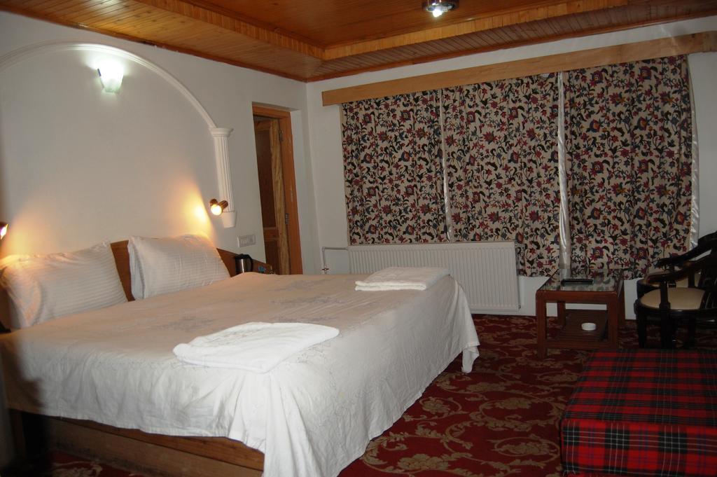Hotel Paradise Inn Pahalgām Eksteriør billede