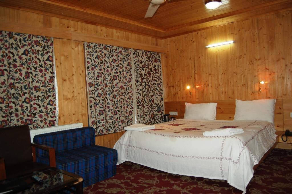 Hotel Paradise Inn Pahalgām Eksteriør billede